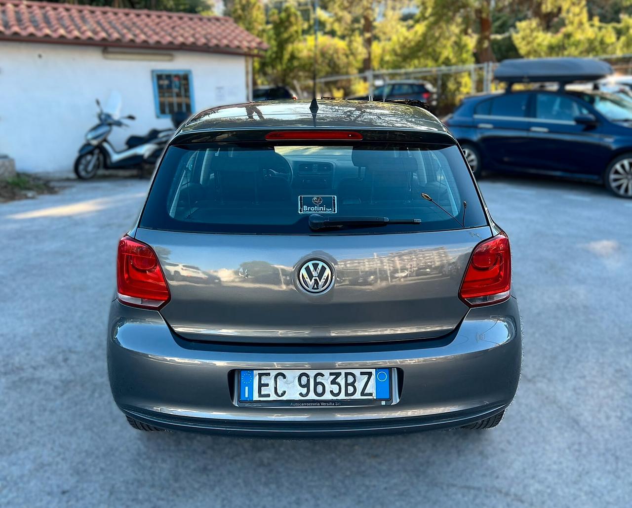 VOLKSWAGEN POLO 1.2 5P Trendline - 2010