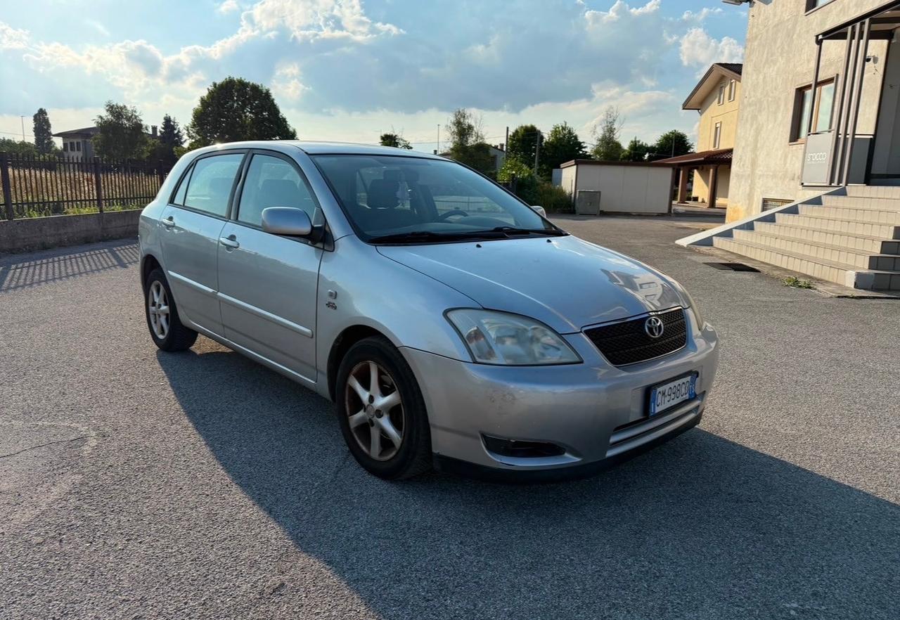 Toyota Corolla 2.0 tdi anno 2004