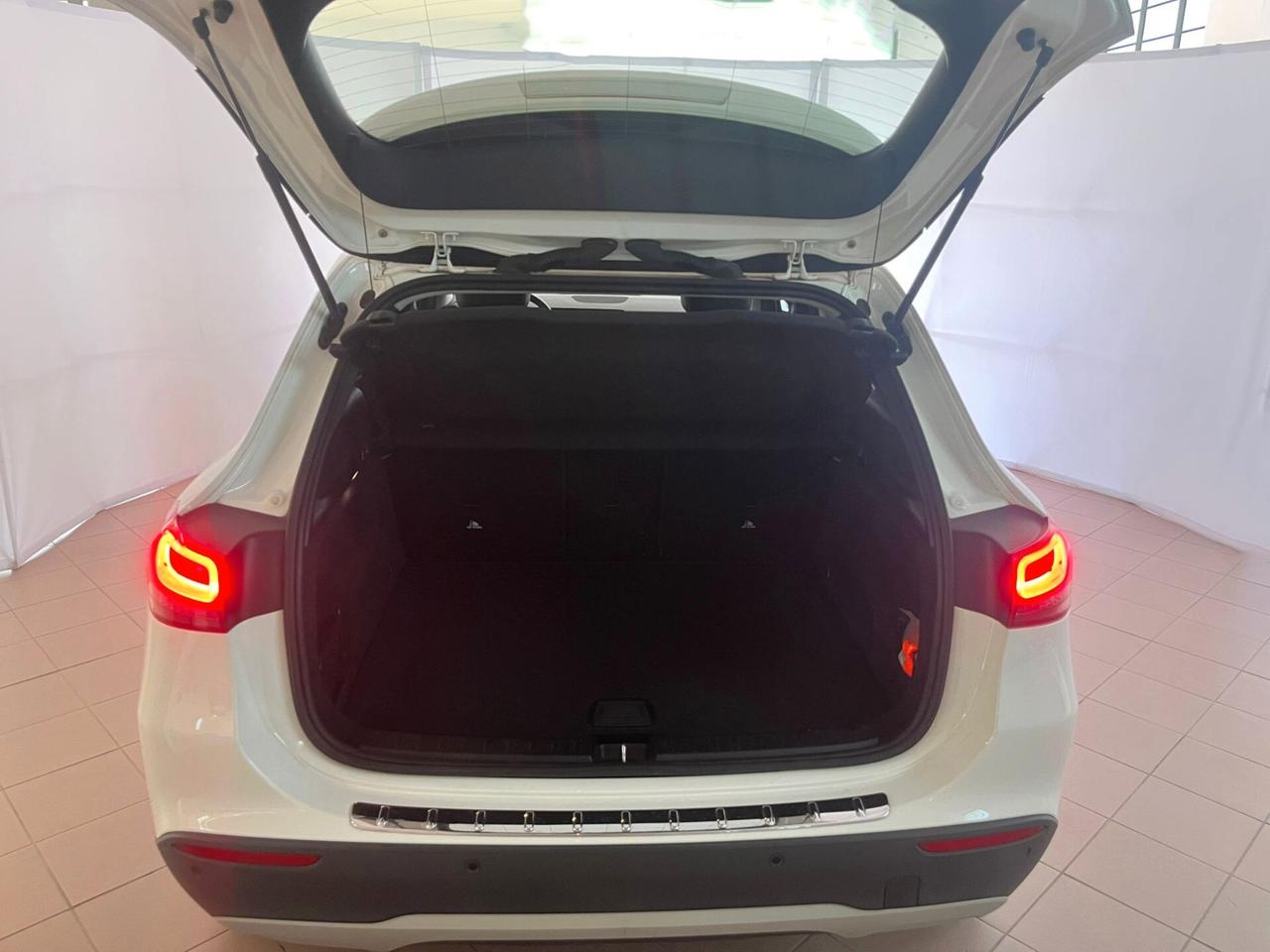 Mercedes-benz GLA 180 d Automatic Business Extra