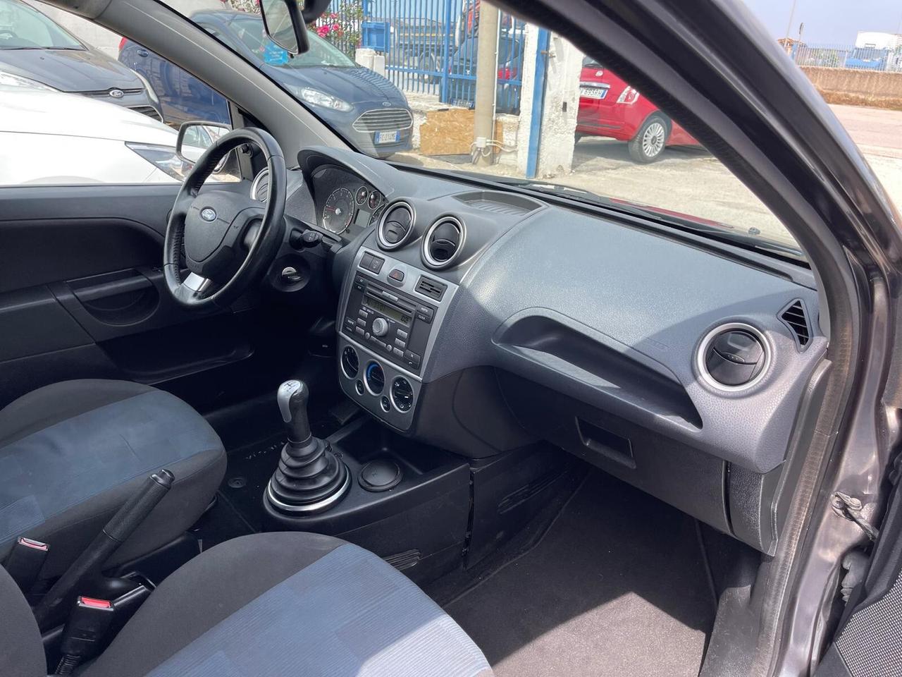 Ford Fiesta 1.2 16V 5p. Titanium “NUOVISSIMA”