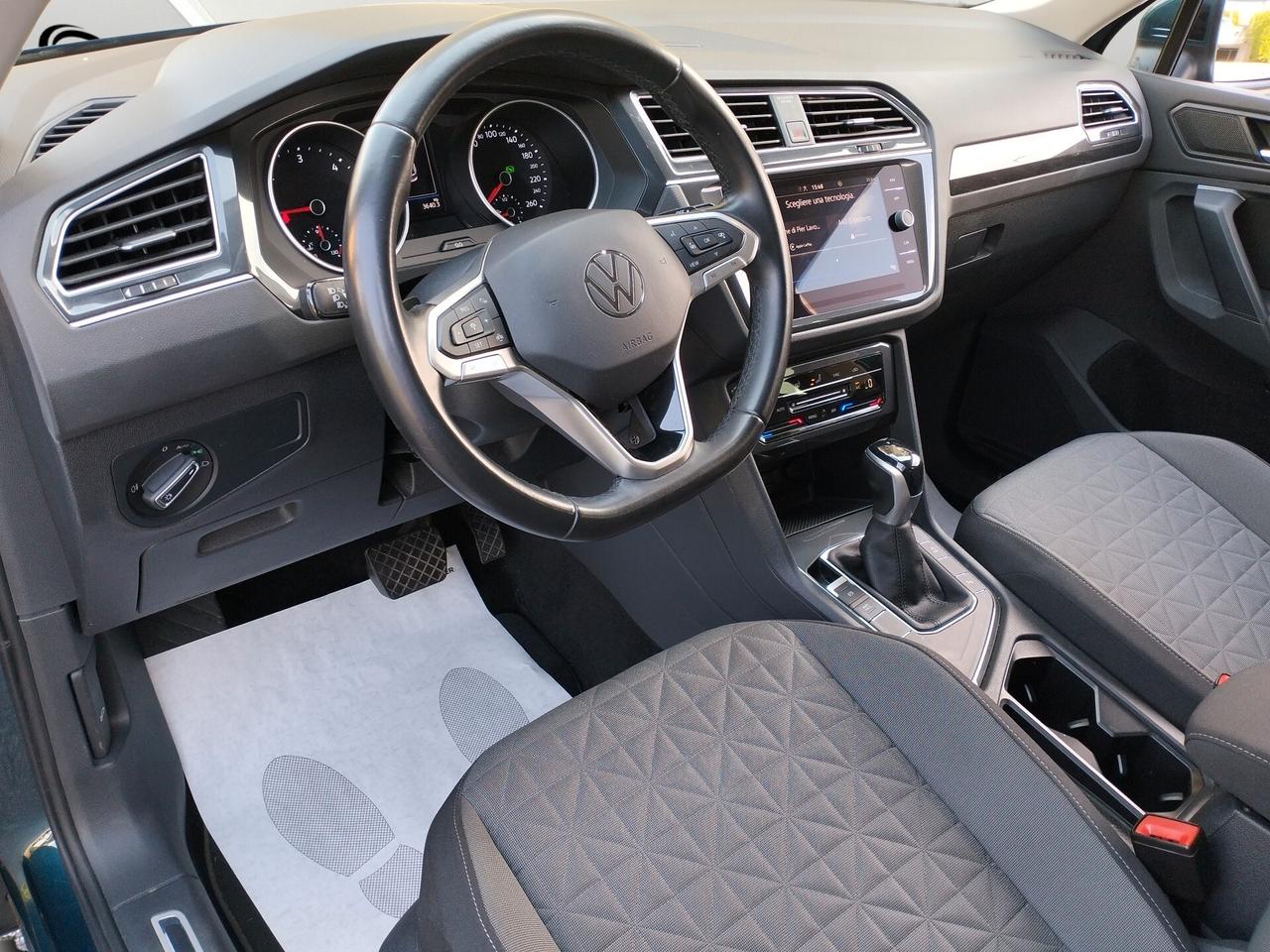 Volkswagen Tiguan, II 2021 2.0 tdi Life 150cv dsg IVA ESPOSTA