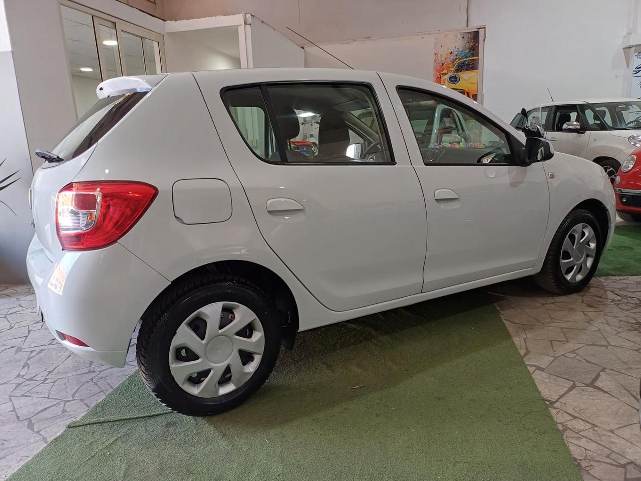 Dacia Sandero GPL DI SERIE Ottimo stato - 2015