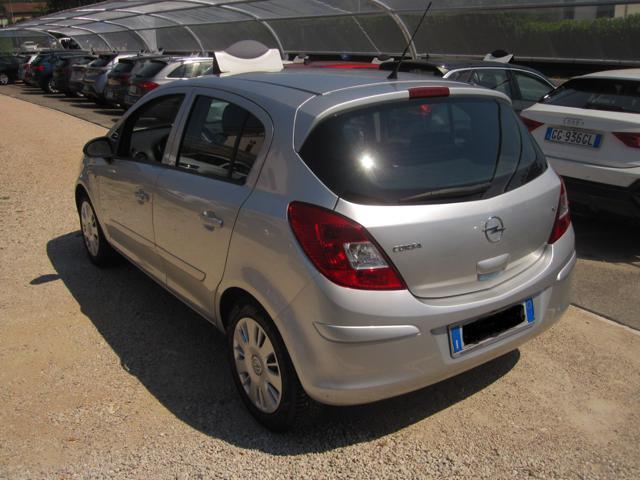 OPEL Corsa 1.2 5 porte Club OK NEOPATENTATI