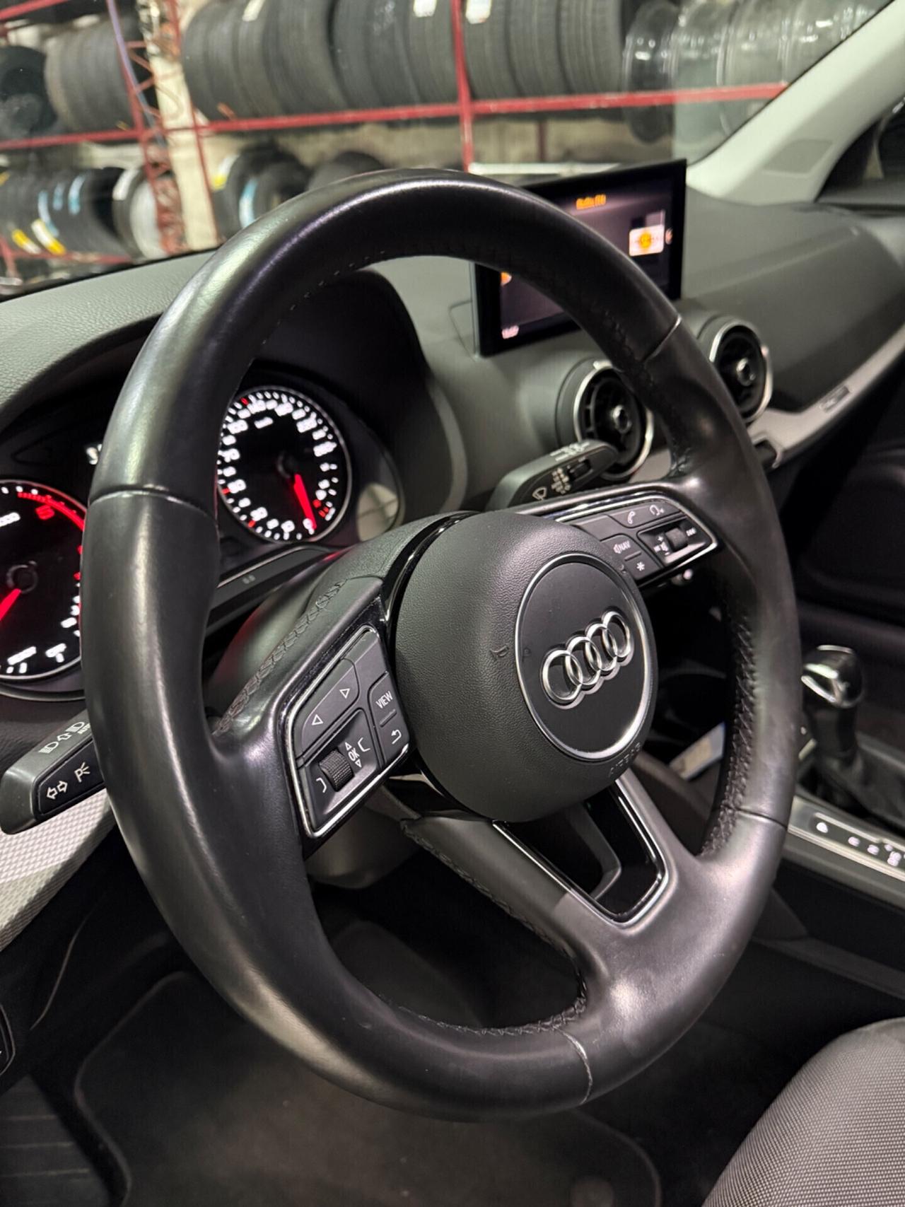 Audi Q2 30 TDI 116CV S tronic ID.BLACK 18 ITALIANA