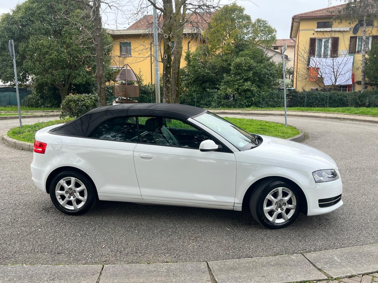 Audi A3 Cabrio 1.6 TDI NEOPATENTATI - 2011