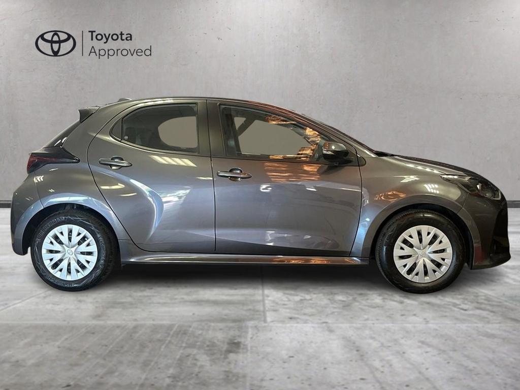 Toyota Yaris 1.5 hybrid Active