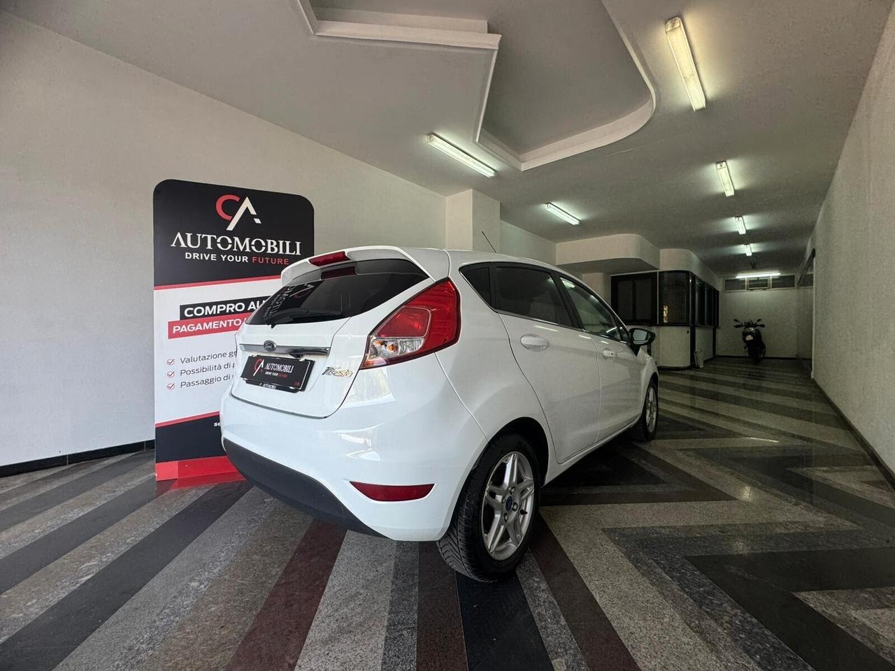 Ford Fiesta 1.5 TDCi 75CV 5 porte Titanium