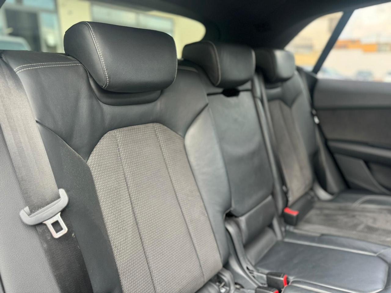 Audi Q8 50 TDI 286 CV TOTAL BLACK