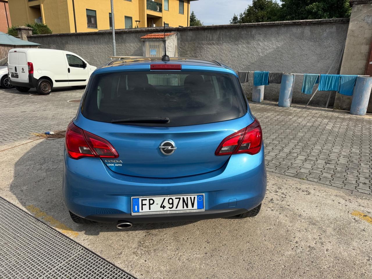Opel Corsa 1.2 5 porte Innovation neopatentati