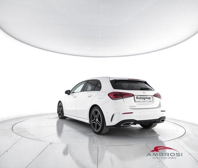 MERCEDES-BENZ CLA sse A 180 d Premium Auto