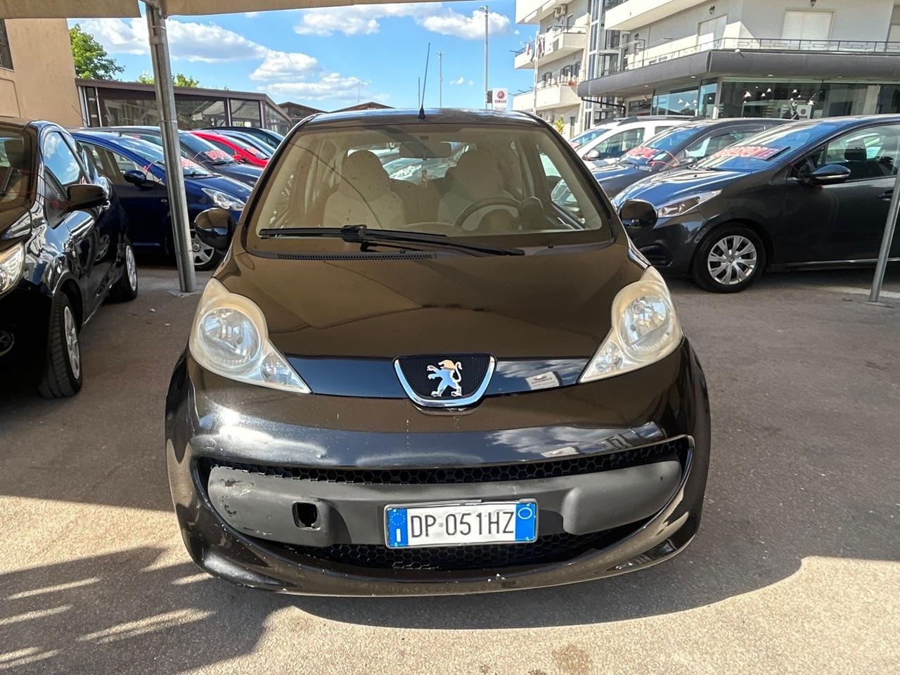Peugeot 107 1.0 68CV 3p. Desir