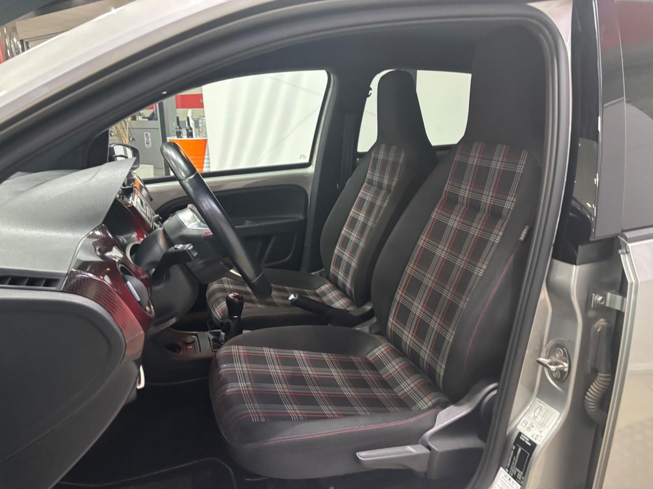 Volkswagen up! 1.0 TSI 5p. GTI BlueMotion Technology