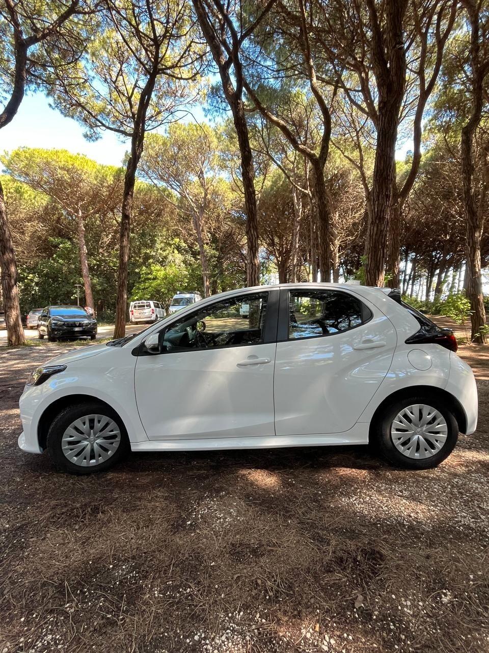 Toyota Yaris 1.5 Hybrid 5 porte Lounge