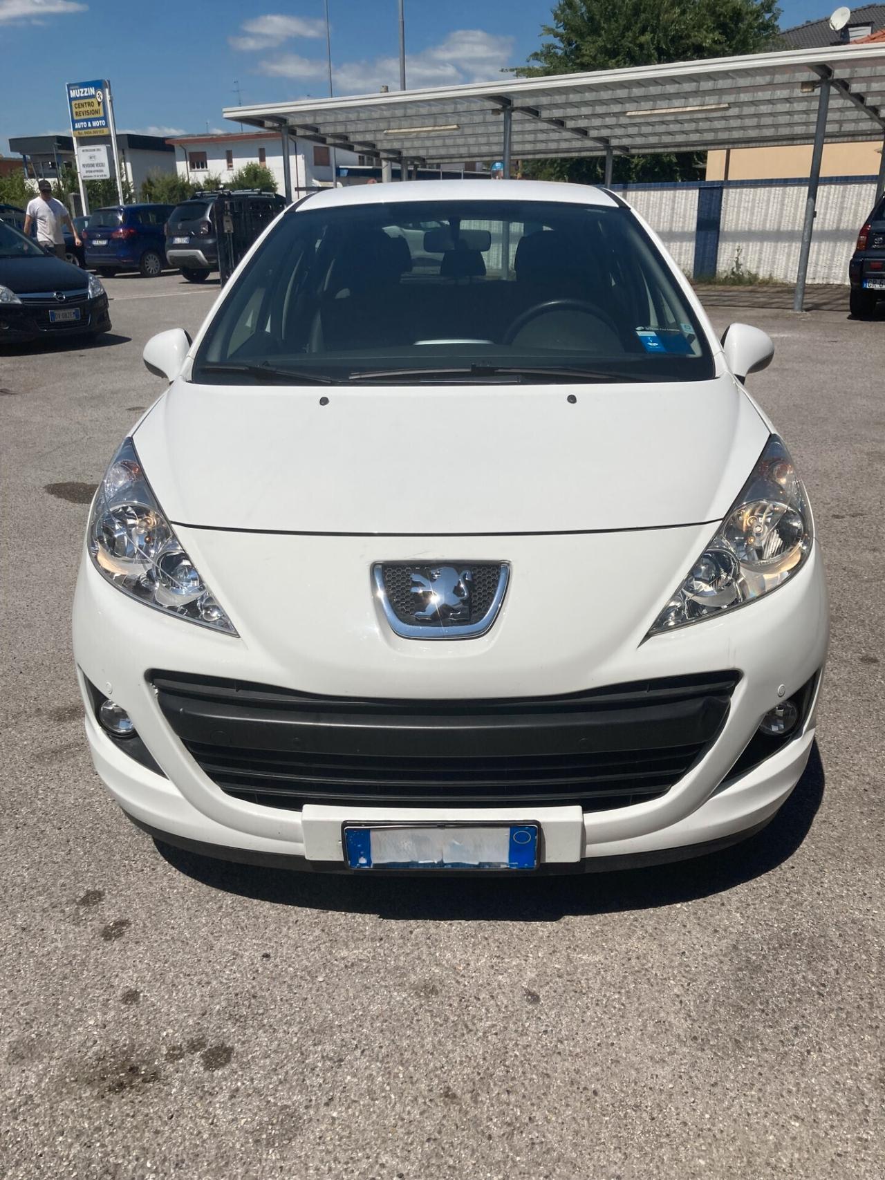 Peugeot 207 Plus 1.4 8V 75CV 5p. ECO GPL