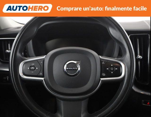 VOLVO XC60 B4 (d) AWD Geartronic Momentum Pro