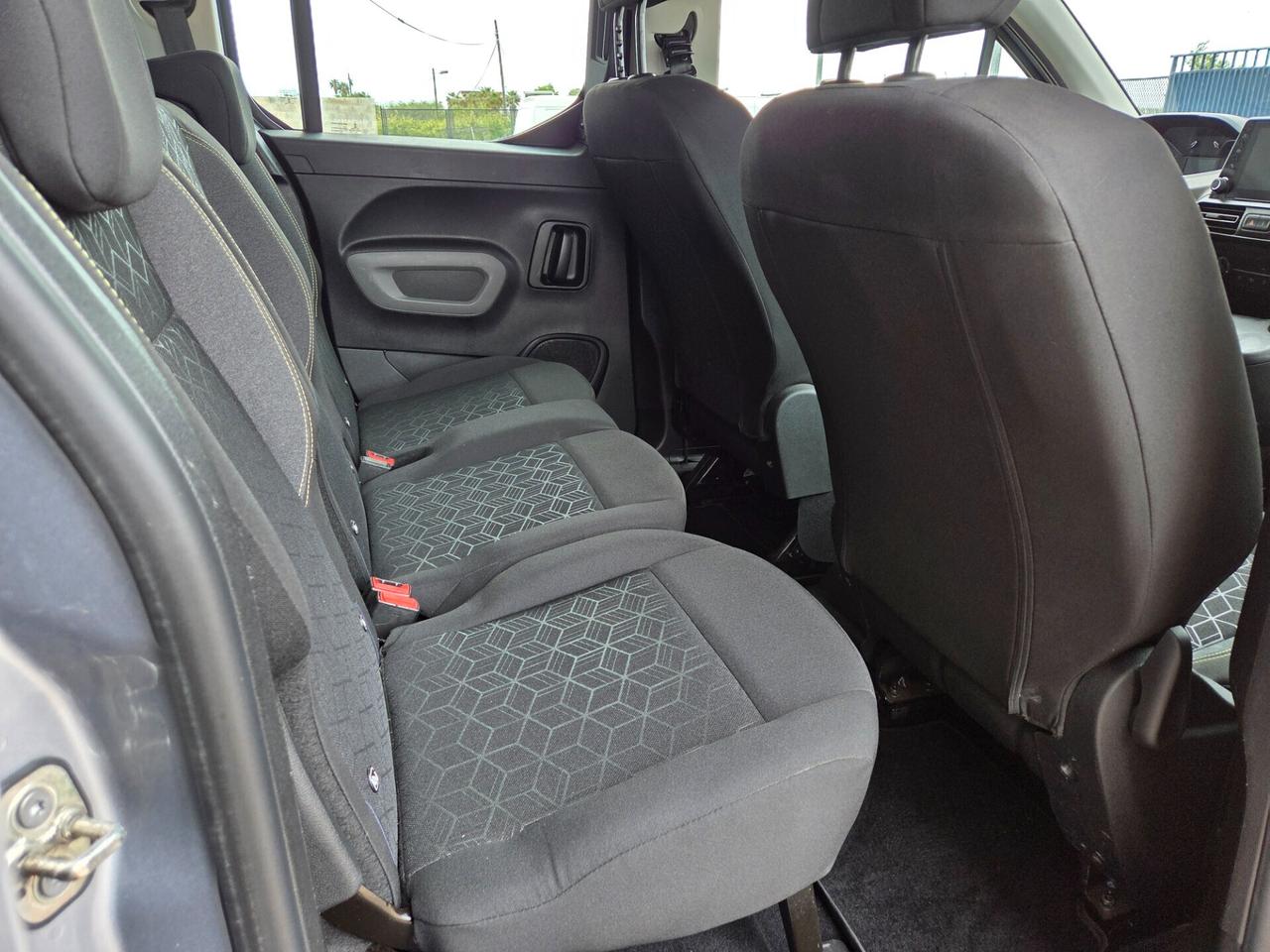 Peugeot Rifter Mix BlueHDi 130 S&S PC Allure Standard