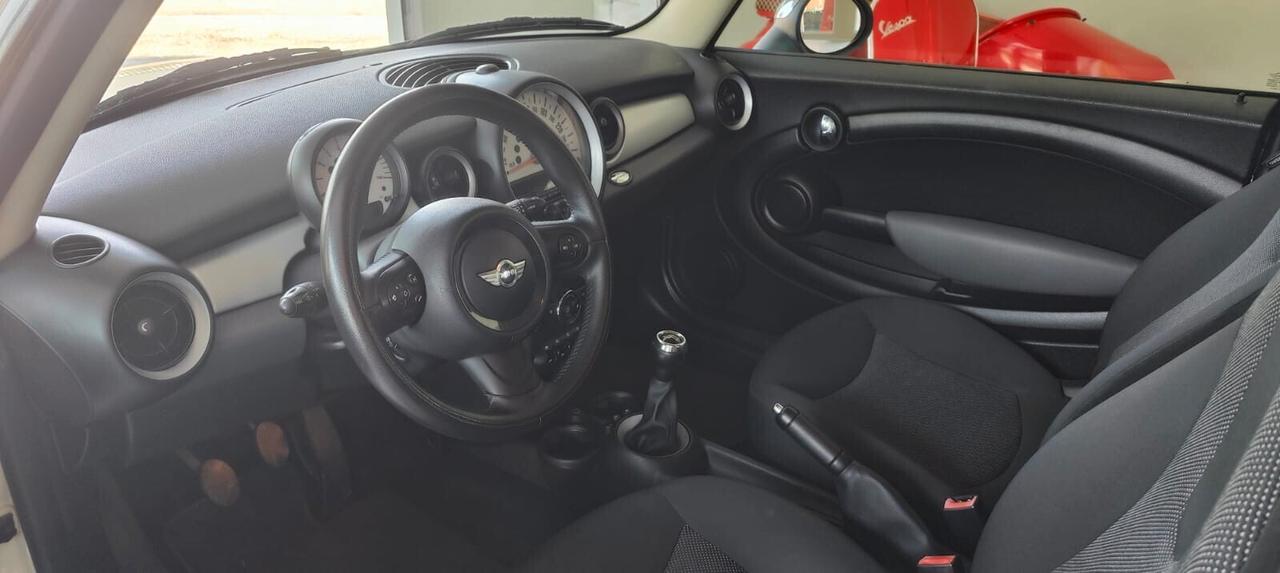Mini Cooper Coupe 1.6 Coupé