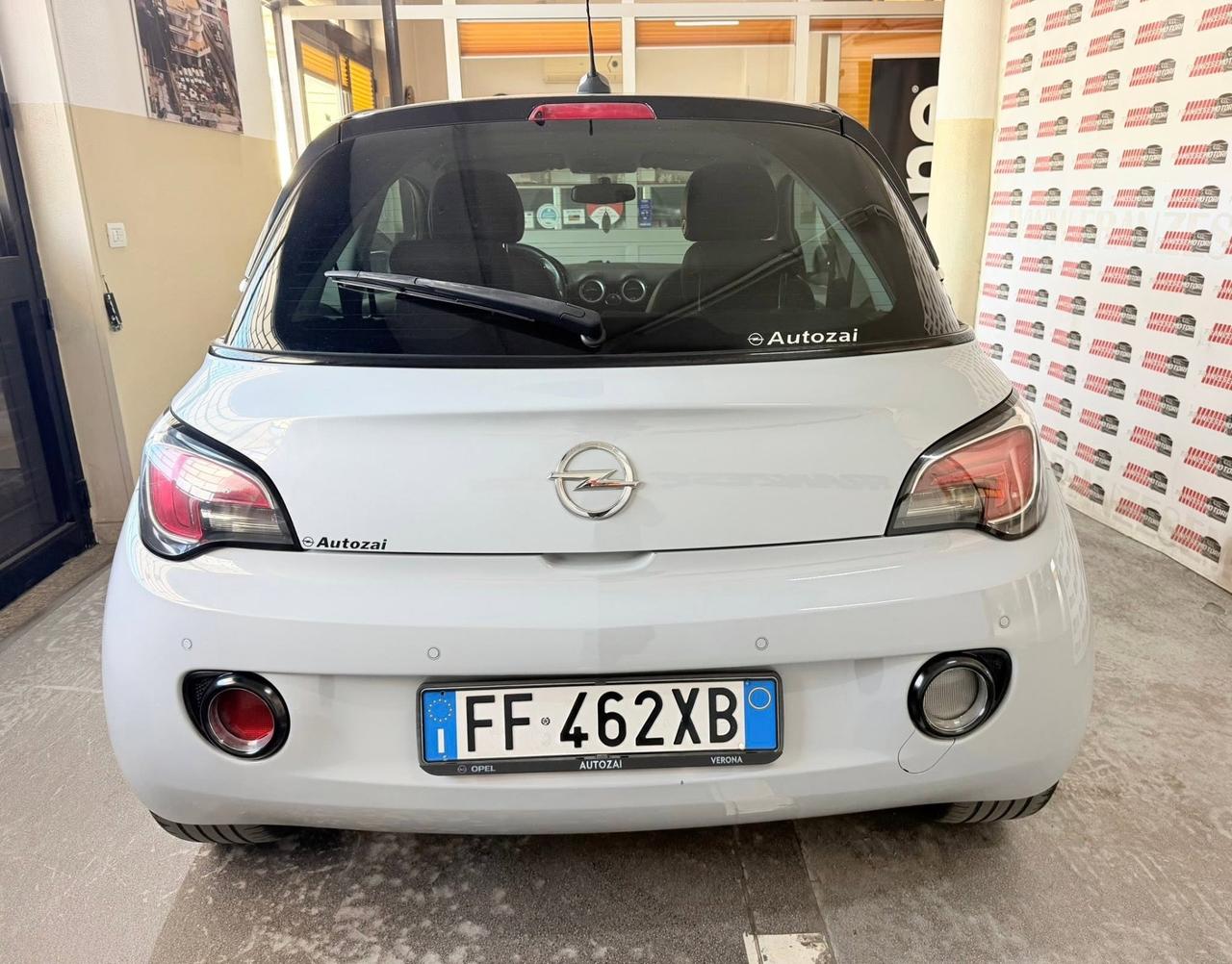 Opel Adam 1.2 70 CV Glam