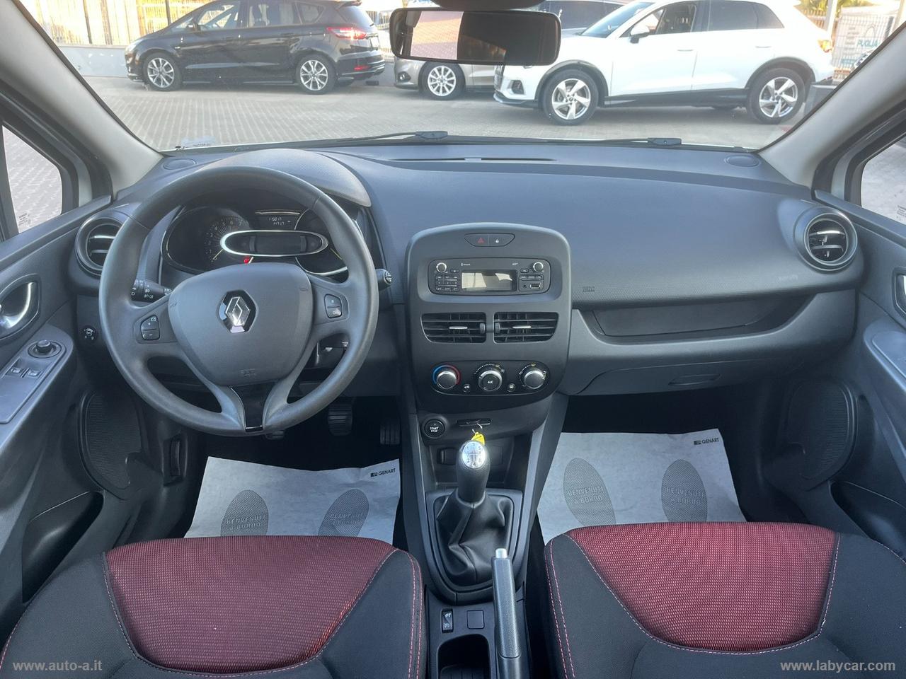 RENAULT Clio 1.2 75 CV 5p. Wave
