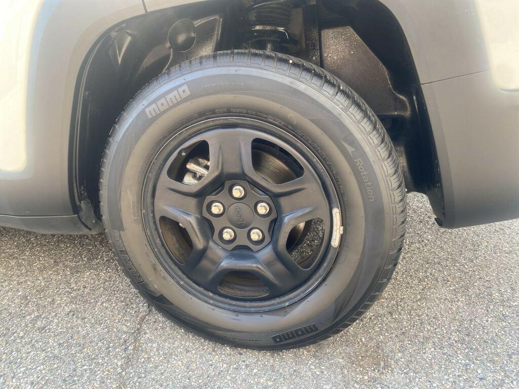Jeep Renegade 1.6 E-TorQ EVO Sport FWD