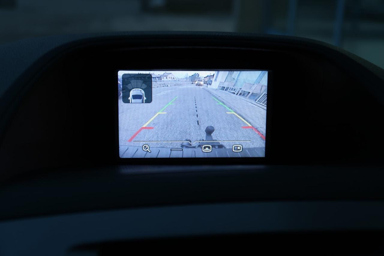 Ford Transit Custom 2.0 TDCi 130 Combi Trend 8 posti