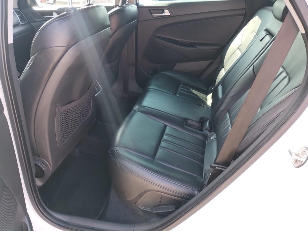 HYUNDAI Tucson II 2015 - Tucson 1.7 crdi Xpossible 2wd 141cv dct