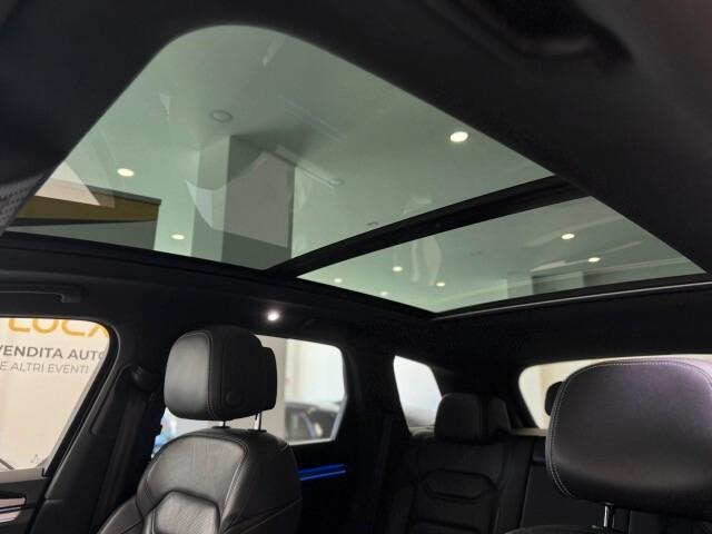 Volkswagen Touareg 3.0 V6 TDI SCR R-LINE
