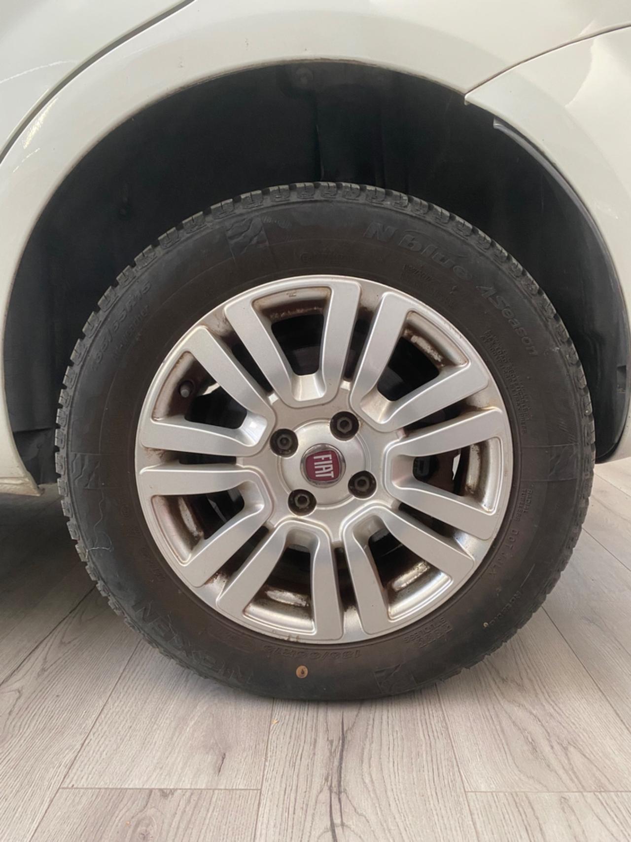 Fiat Punto 1.4 8V 5 porte Natural Power Lounge