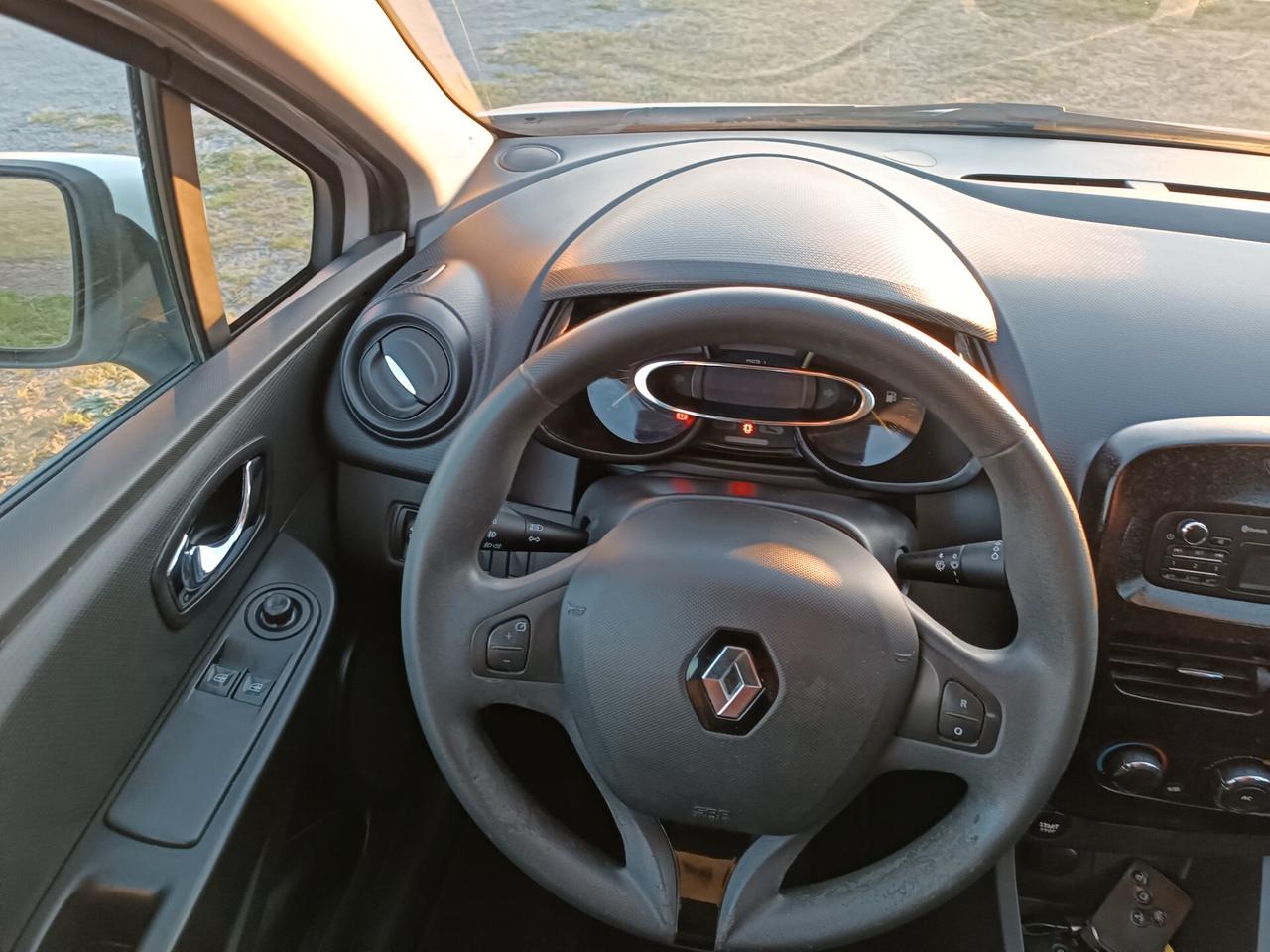 Renault Clio 1.5 dCi 8V 75CV 5 porte Costume National