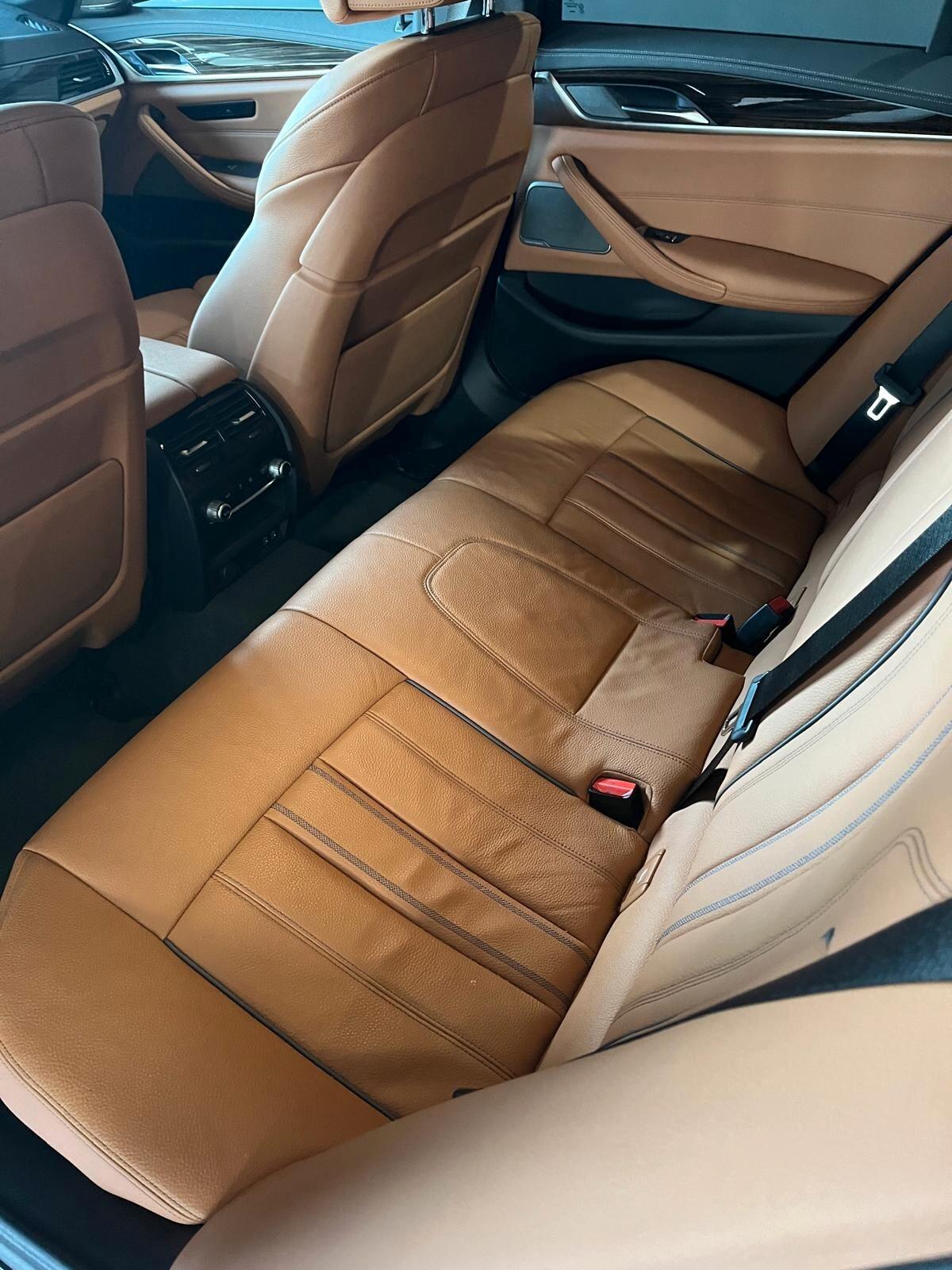 Bmw 530 530e xDrive Touring Luxury
