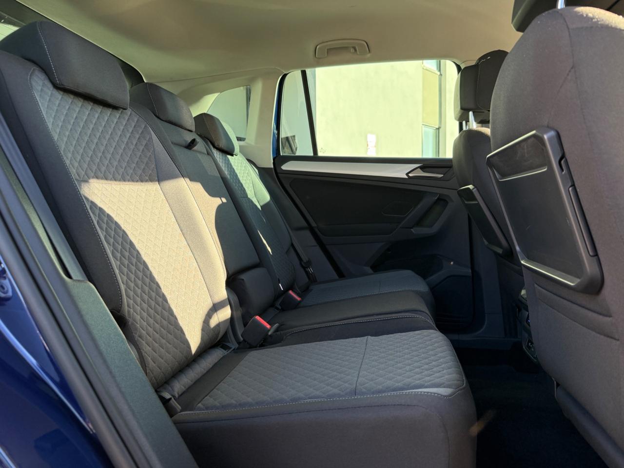 Volkswagen Tiguan 1.6 TDI |RADAR|LINE ASSIST