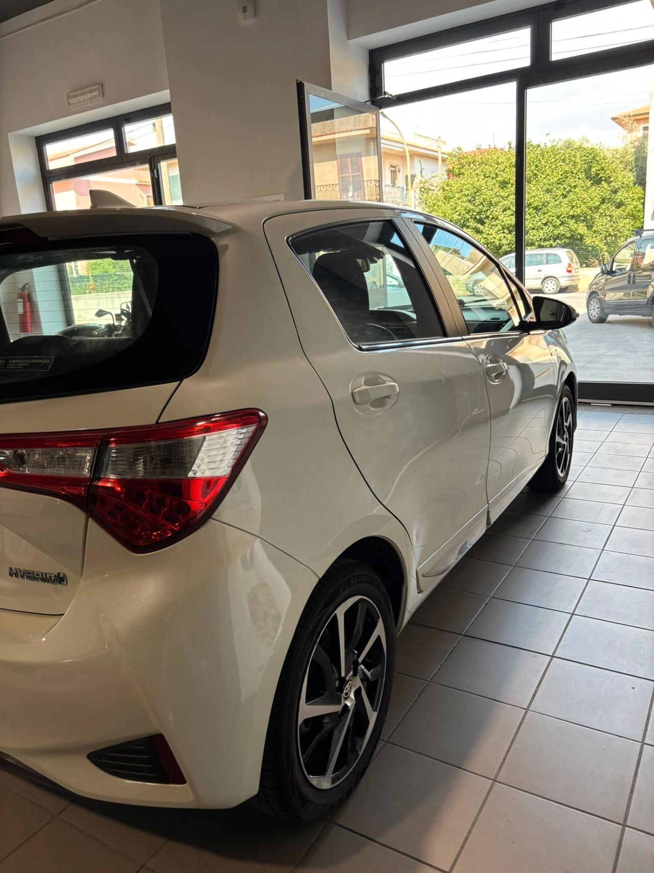 Toyota Yaris 1.5 Hybrid 5 porte GR-S 101cv
