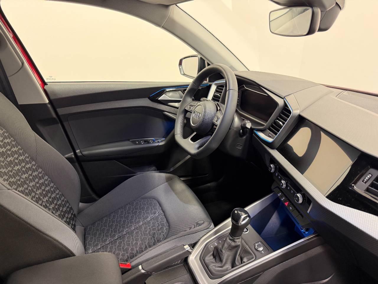 AUDI A1 ALLSTREET 30 TFSI S-TRONIC IDENTITY CONTRAST