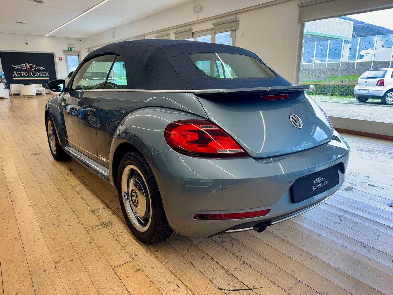 Volkswagen Maggiolino Cabrio DENIM EDITION 29.000 KM