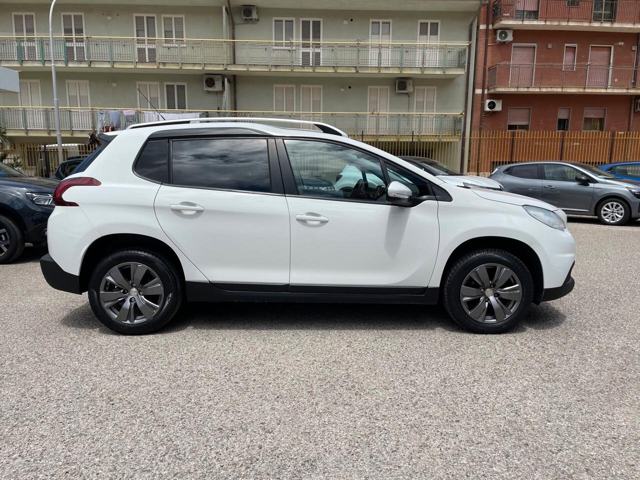 Peugeot 2008 BlueHDi 100 Active