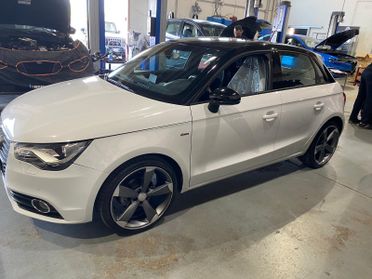 Audi A1 1.6 TDI S line edition plus