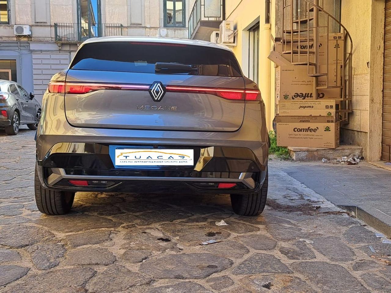 Renault Megane Techno E-TECH EV60 optimum charge