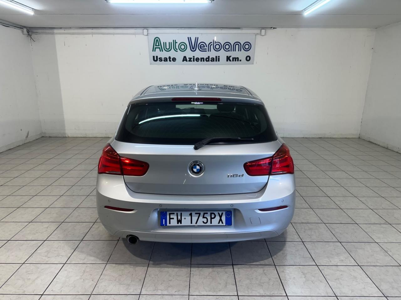 Bmw 116 116d 5p. Urban