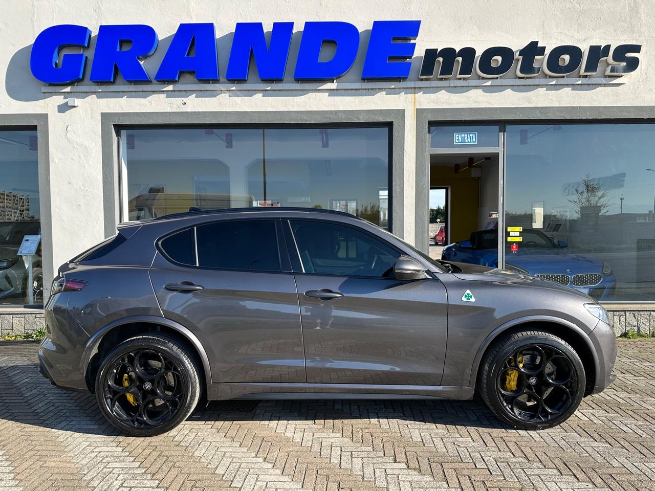 Alfa Romeo Stelvio 2.9 Bi-Turbo V6 510 CV AT8 QUADRIFOGLIO VERDE TETTO + AKRAPOVIC