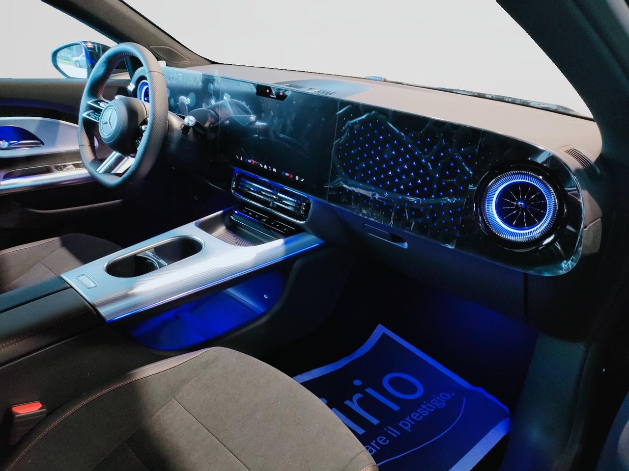 Mercedes-Benz CLA 250+ con tecnologia EQ