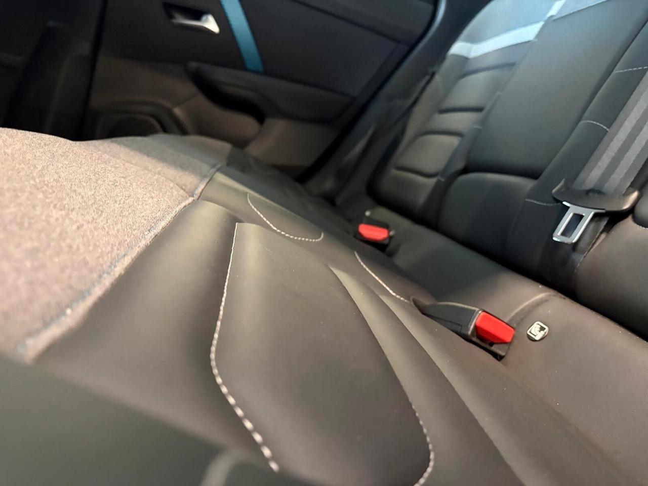 Citroen C4 SHINE motore elettrico 136 CV SPOTICAR