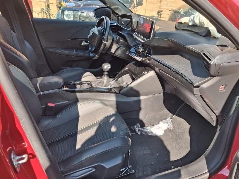 Peugeot 208 PureTech 100 Stop&Start 5 porte GT Line