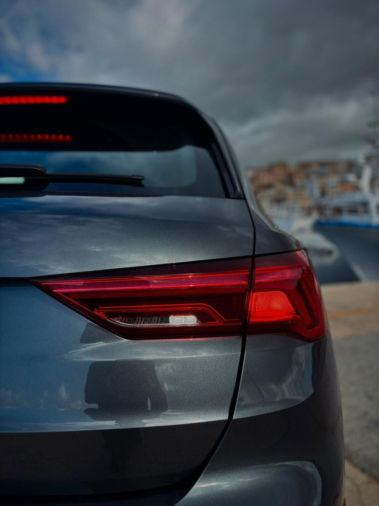 Audi Q3 35 TDI S tronic Line Edition
