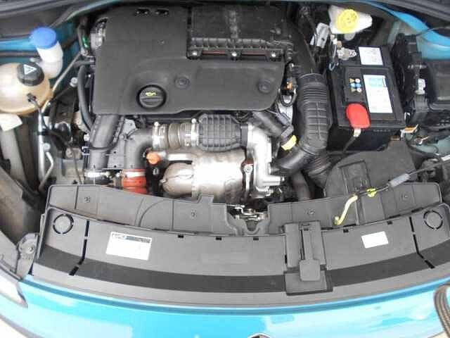 Citroen C4 Cactus HDi 100 Feel 1