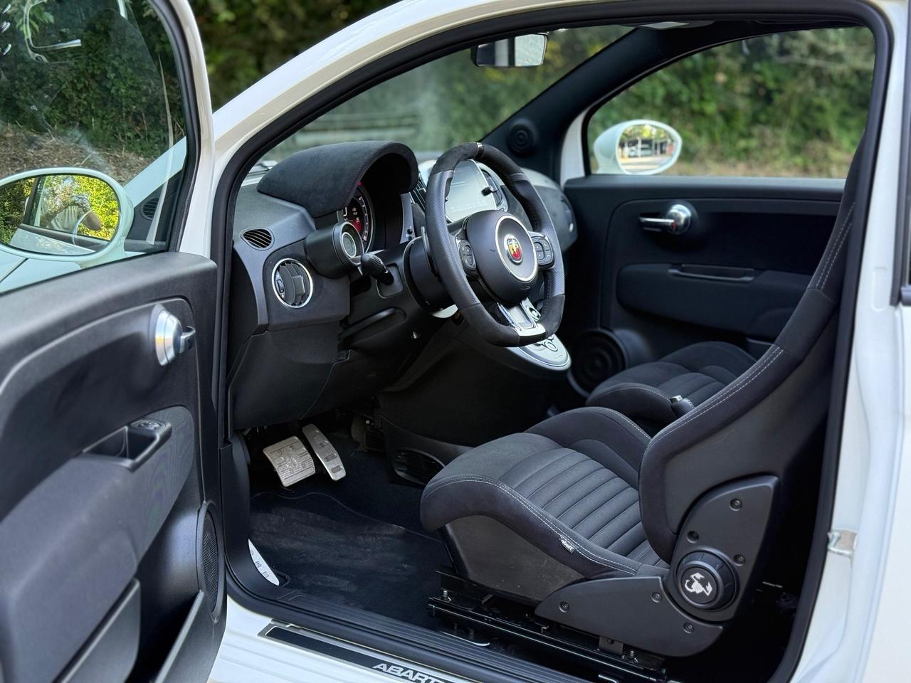 Abarth 595 C 1.4 Turbo T-Jet 180 CV