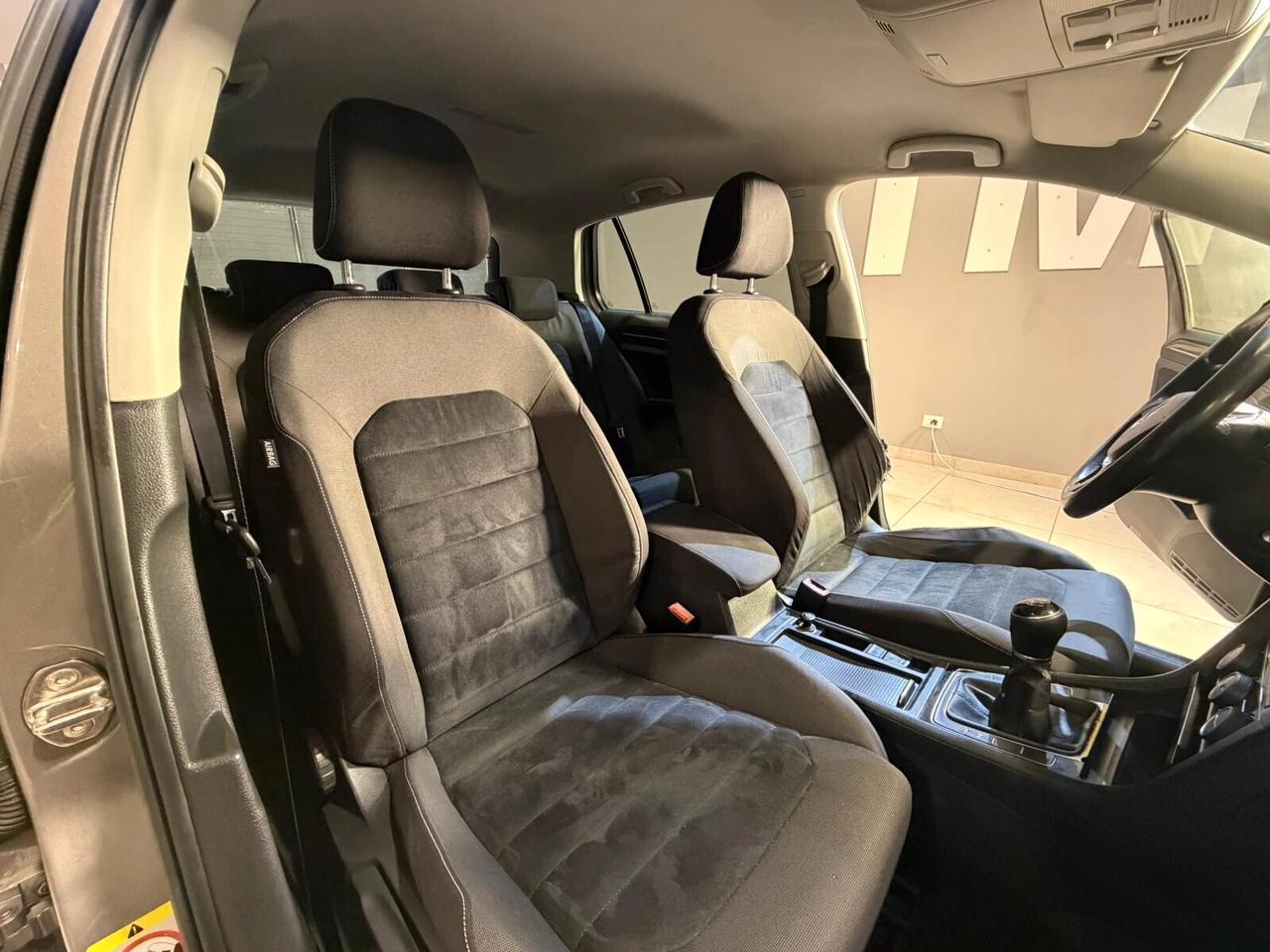 Volkswagen Golf Business 1.6 TDI 5p. Highline