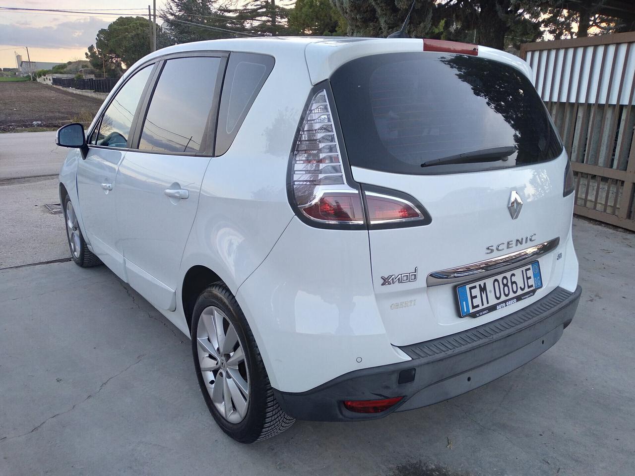 Renault Scenic X-Mod 1.5 dCi 110CV Luxe