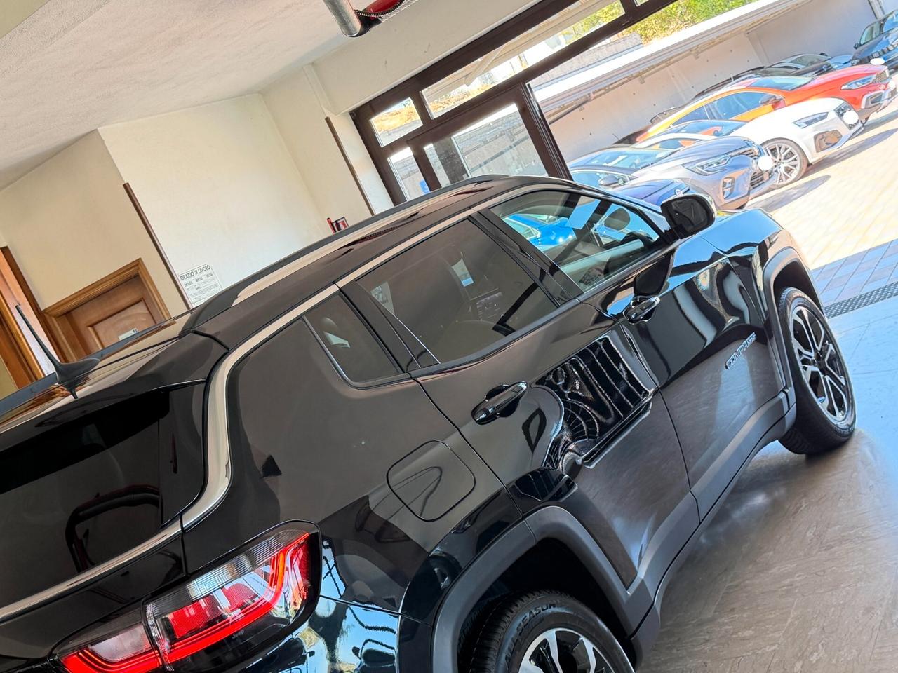 Jeep Compass 2WD 1.6 M.JET 130 cv. LIMITED (Nav)