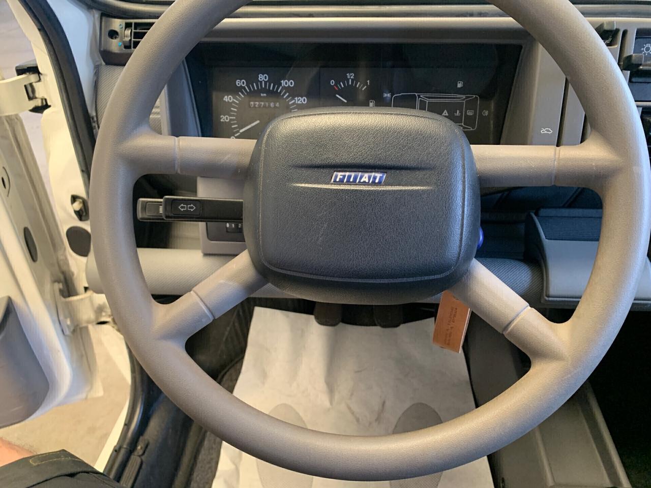 Fiat Panda 900 i.e. cat Young