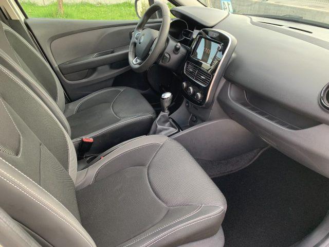 RENAULT Clio TCe 12V 90 CV GPL 5 porte Moschino Intens